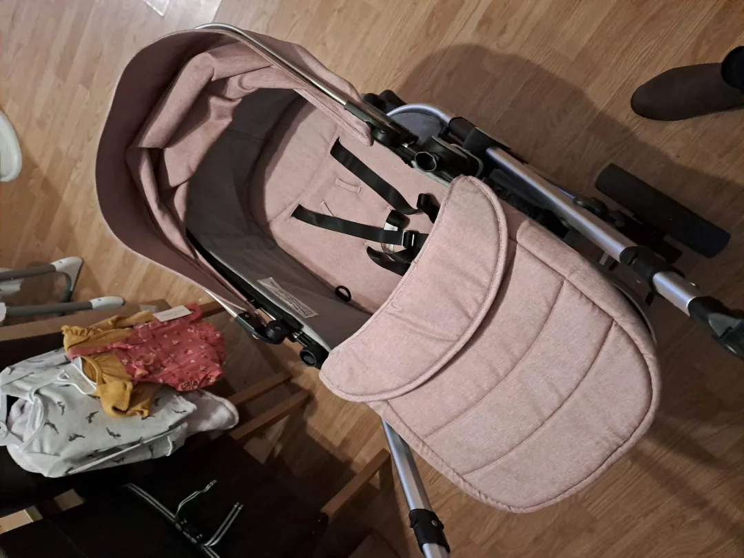 Photo from Jayne's Baby Bank (older photos)