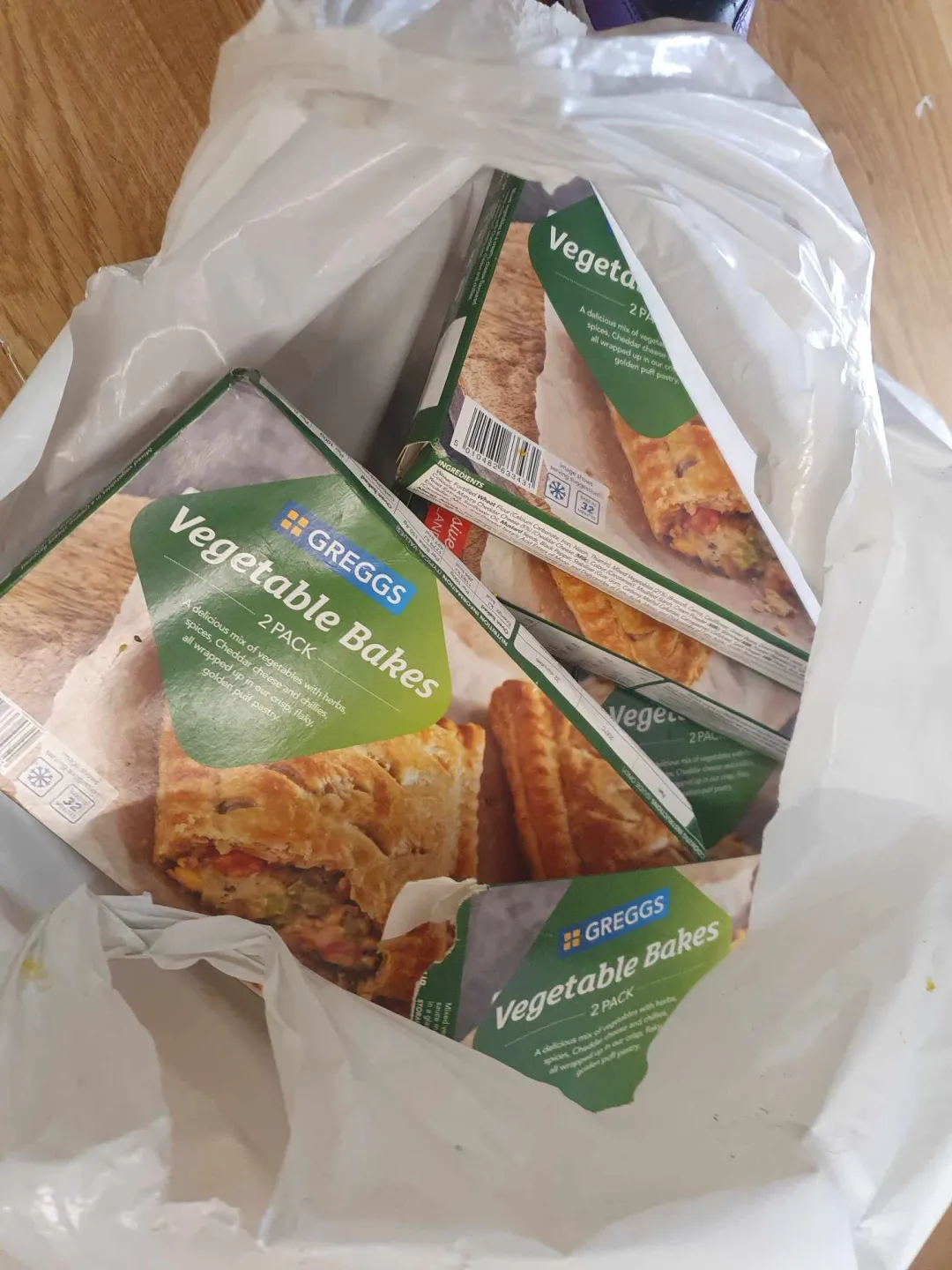Photo from Jayne's Baby Bank (main page), 29 Apr 2025: Someone has left frozen food on the door step today. Can you give me a shout please if this was you as it can't be left like this unfortunat