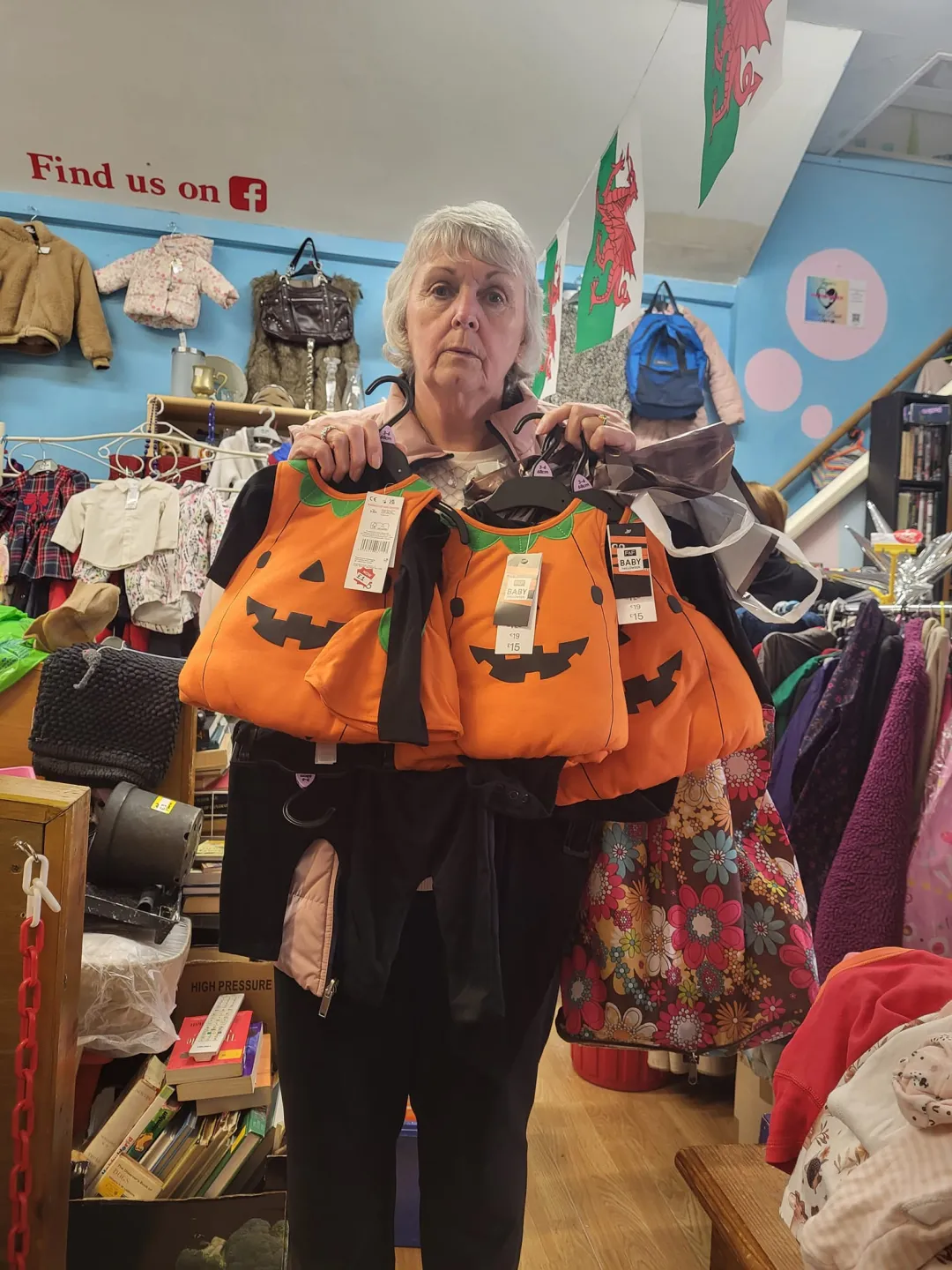 Photo from Jayne's Baby Bank (main page), 11 Oct 2024: Thank you to Wendy one of our customers who purchased these halloween outfits for us, don't forget halloween outfits are loaned for FREE. Pl
