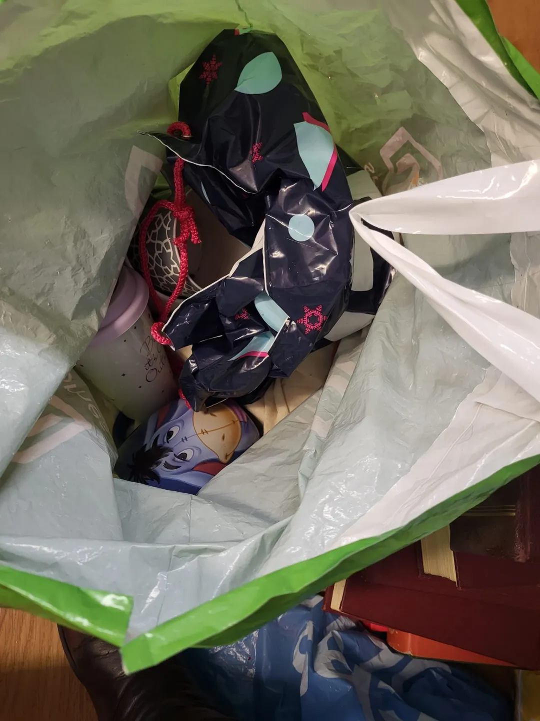 Photo from Jayne's Baby Bank (main page), 16 Sep 2024: Donation- well done you recycling super stars! ♻️🍼🌎🥕⭐️