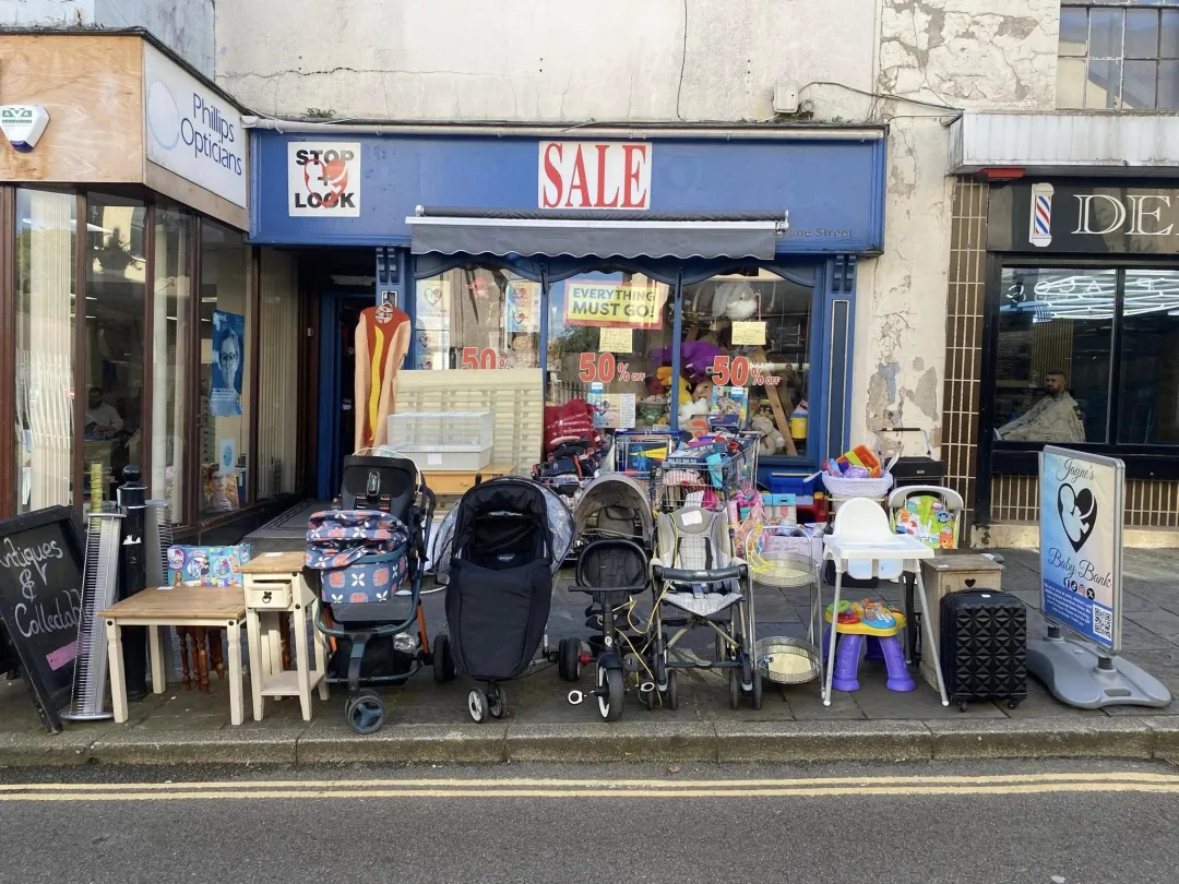 Photo from Jayne's Baby Bank (main page), 29 Sep 2025: Pop into our shops today guys 75% off most items , extra 10% off if you are an over 60s, plus if you are a good customer/donator I've told t