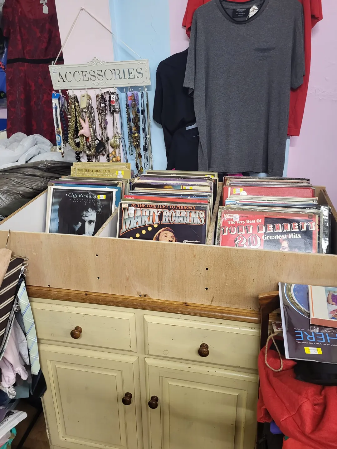 Photo from Jayne's Baby Bank (main page), 22 Dec 2023: Pontypool shop now incorporating music & Media.