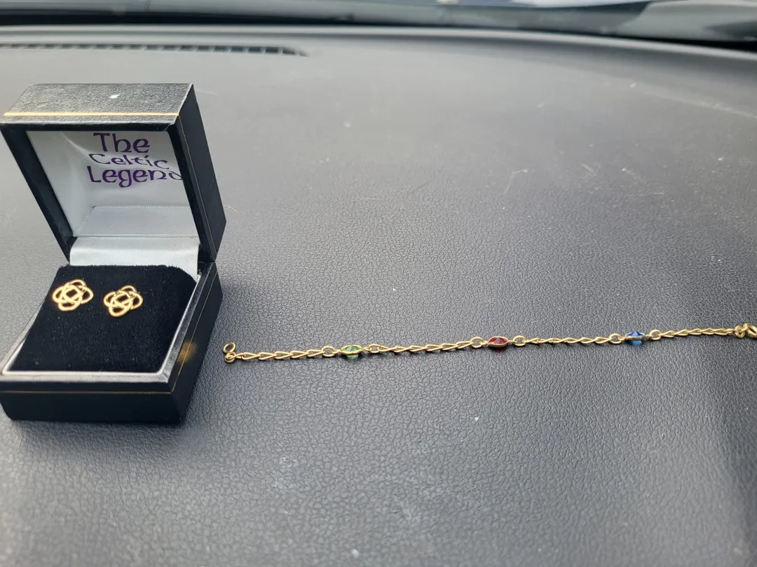 Photo from Jayne's Baby Bank (main page), 29 May 2024: Both of these available £10 each please. Excluded from discounts Thanks