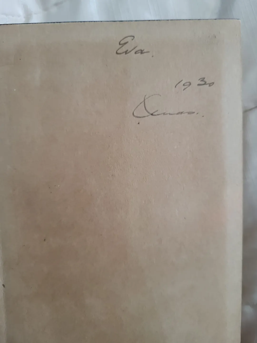 Photo from Jayne's Baby Bank (main page), 28 Apr 2024: Beautiful signed Burns Poetry Book 1930 going in the shop £60 (£40 to followers)