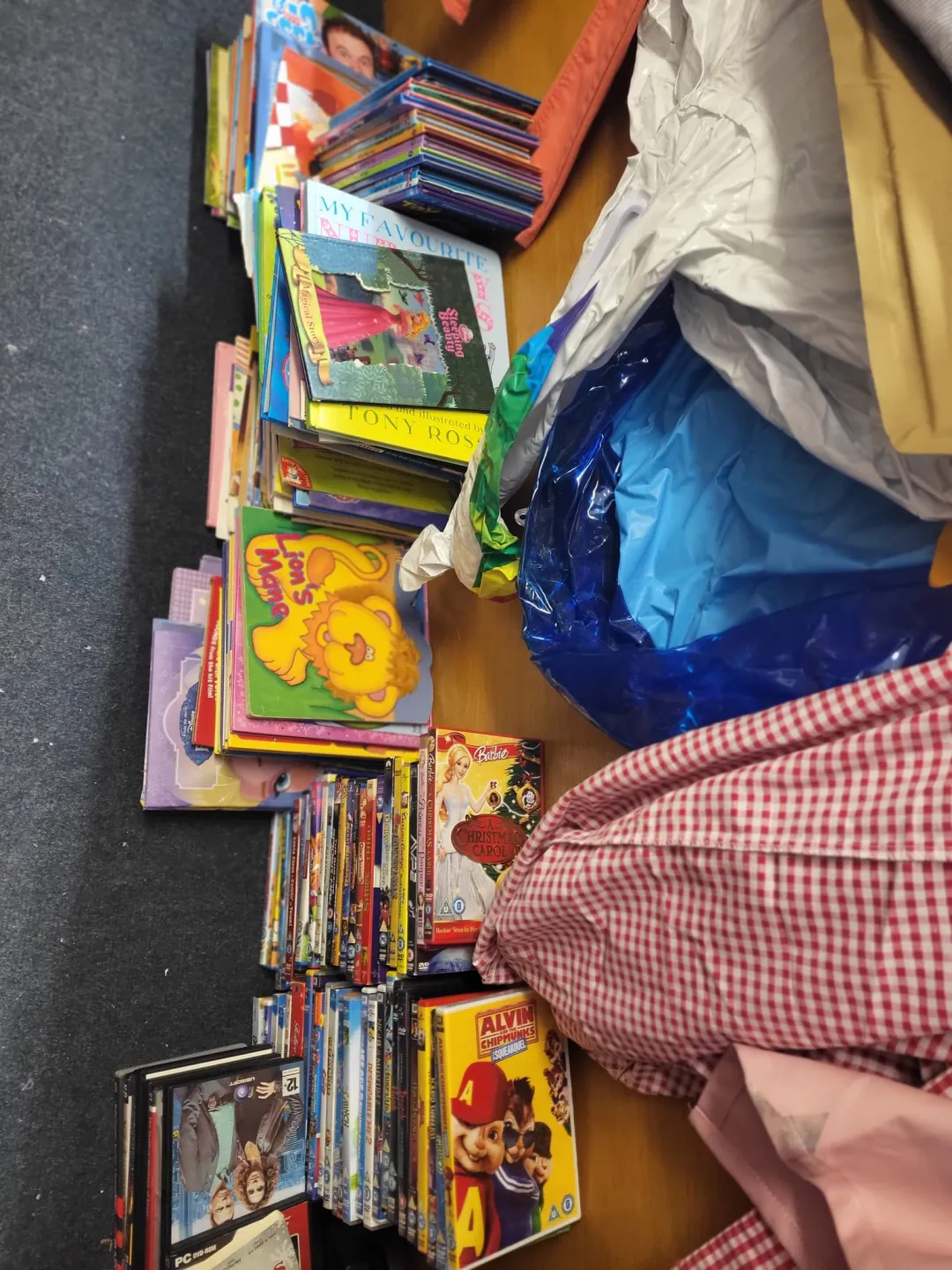 Photo from Jayne's Baby Bank (main page), 6 Dec 2024: Donations ♻️ thank you