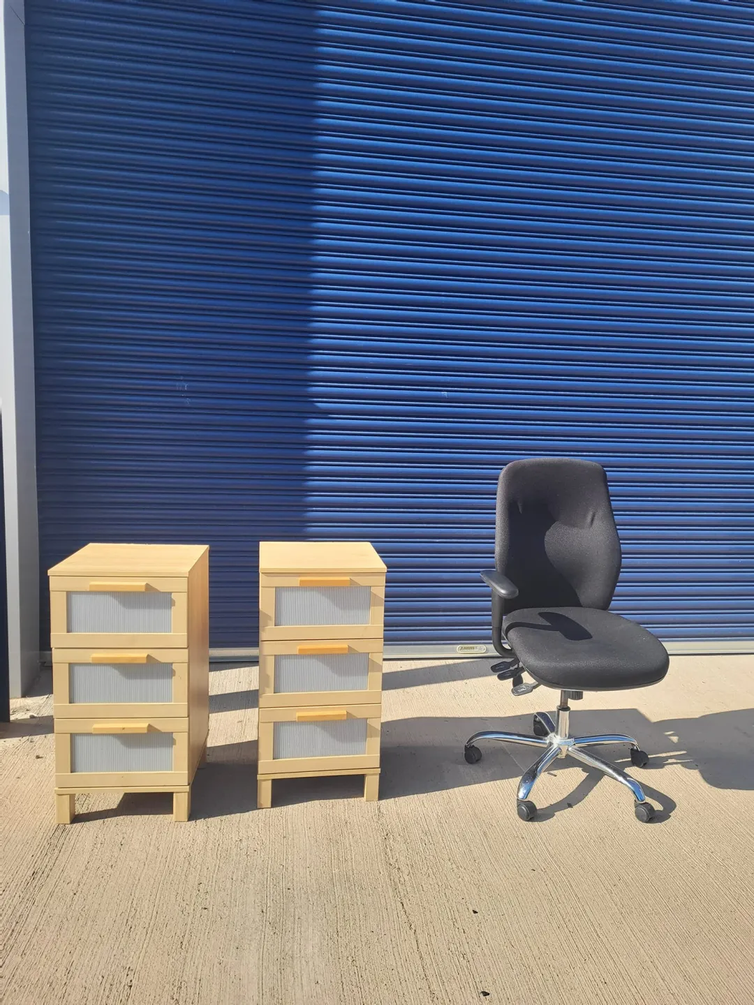 Photo from Jayne's Baby Bank (main page), 6 Aug 2024: Donation centre open until 8pm - 50% off for followers and supporters of quoted prices and proce lables Draws £40 each please Chair gone Vin