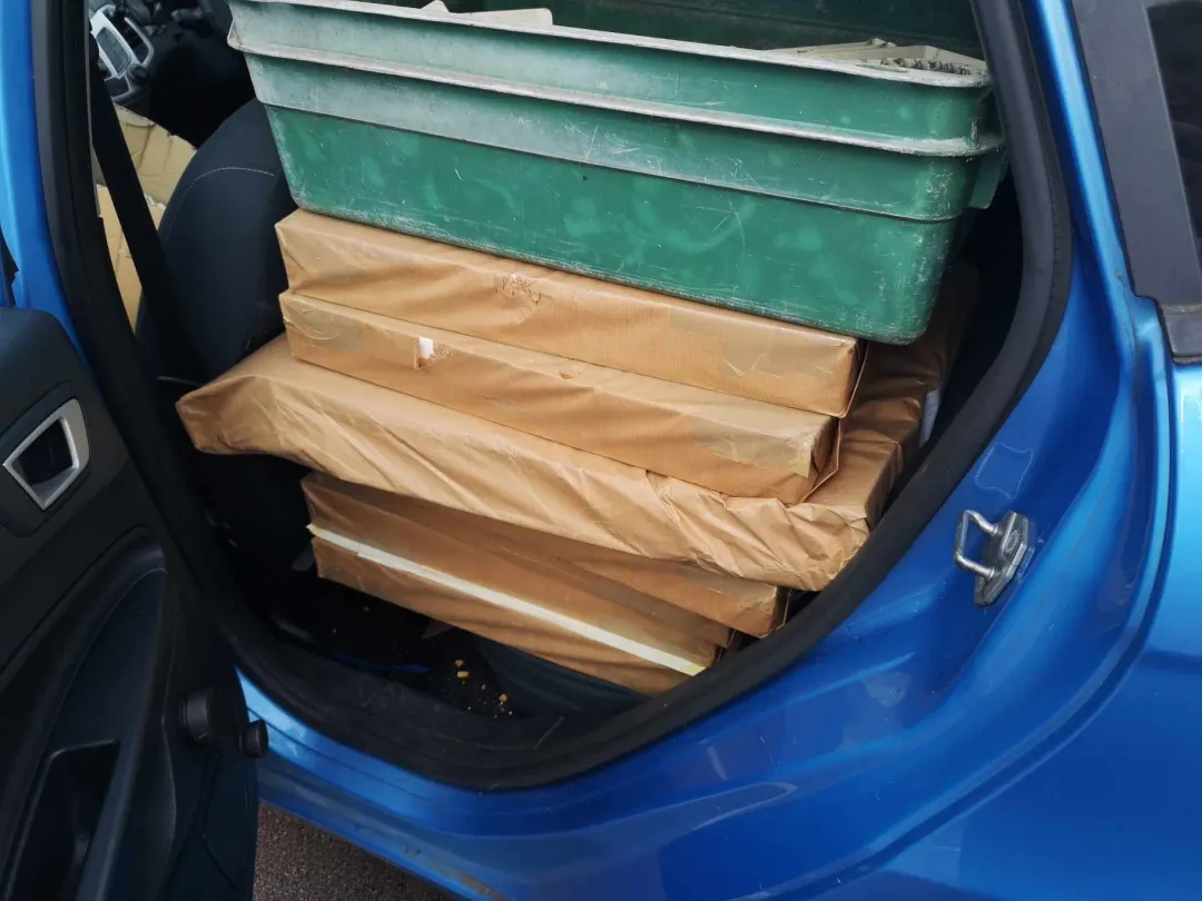 Photo from Jayne's Baby Bank (main page), 26 Mar 2024: Donations today!! Thank you Sammy Arnold for picking up for us and spying the kick stools!