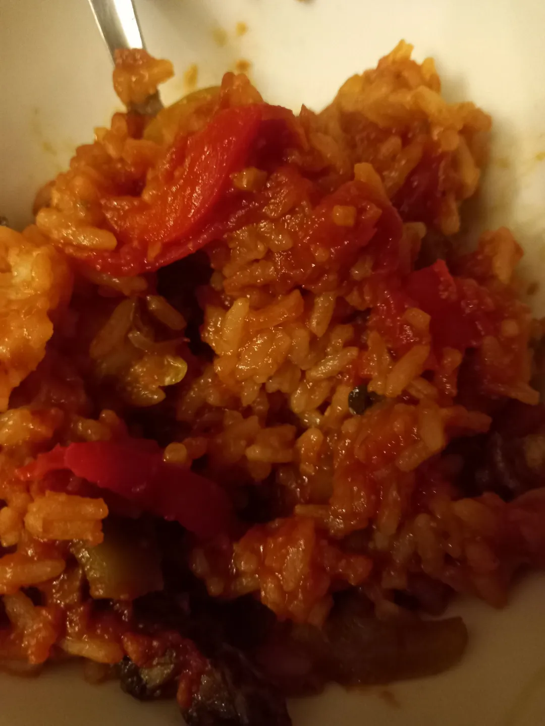 Photo from Jayne's Baby Bank (main page), 7 Apr 2026: Rice surprise. Mushrooms, sprouts, peppers, garlic, garlic salt. onions, pasta sauce and tin of tomatoes and an oxo packet thats been hangin