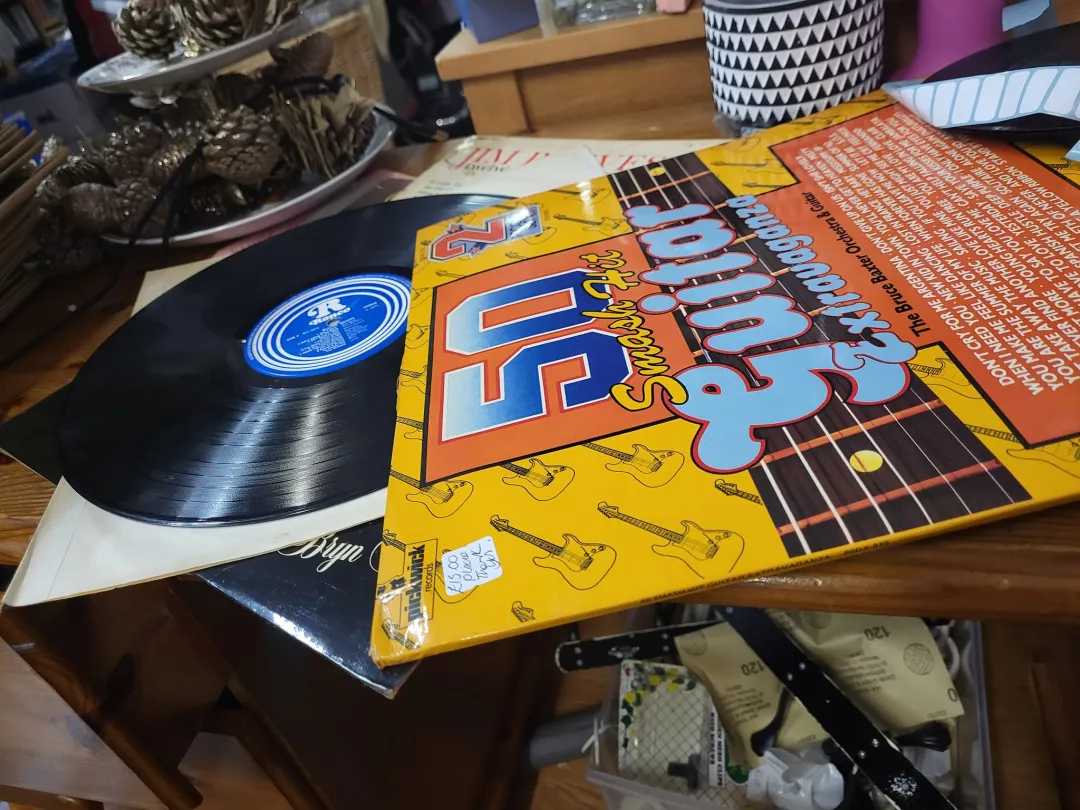 Photo from Jayne's Baby Bank (main page), 22 Dec 2023: Pontypool shop now incorporating music & Media.
