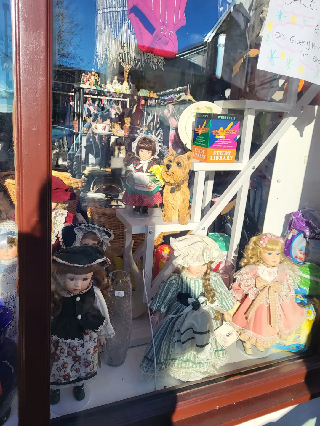Photo from Jayne's Baby Bank (main page), 14 Jan 2024: Brynmawr Shop looking good! Thank you Sarah Calver & Dave