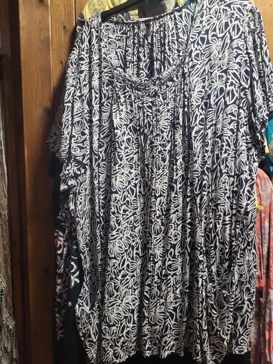 Photo from Jayne's Baby Bank (main page), 23 Nov 2025: Size 22 £3 please