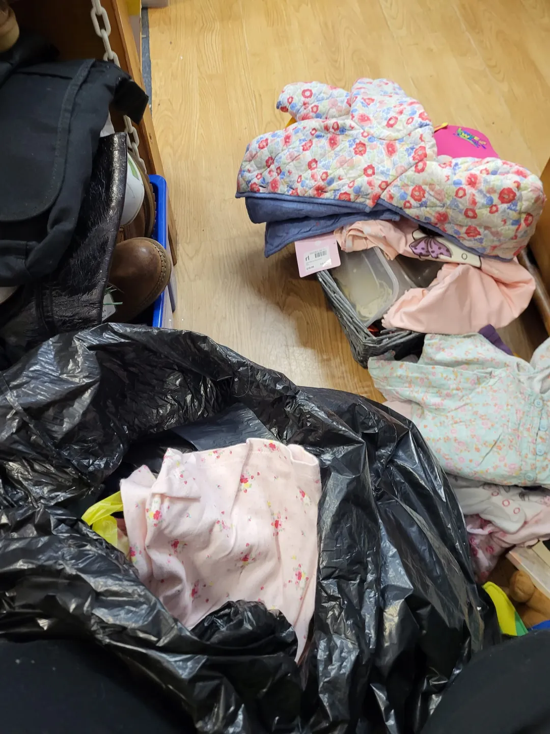Photo from Jayne's Baby Bank (main page), 1 Sep 2024: We have had about 50 bags of donations today!!! I forgot to photograph some . Thank you everyone - lovely donations 😘 ♻️🍼🌎