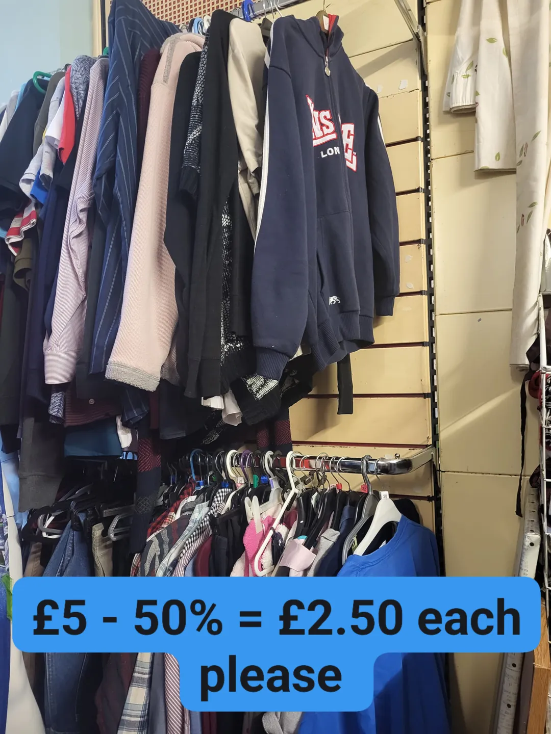 Photo from Jayne's Baby Bank (main page), 7 Sep 2024: When you hit a certain age in life and the best Saturday night out is in a charity shop! ♻️🍼🌎❤️ Pontly pool open tomorrow am.
