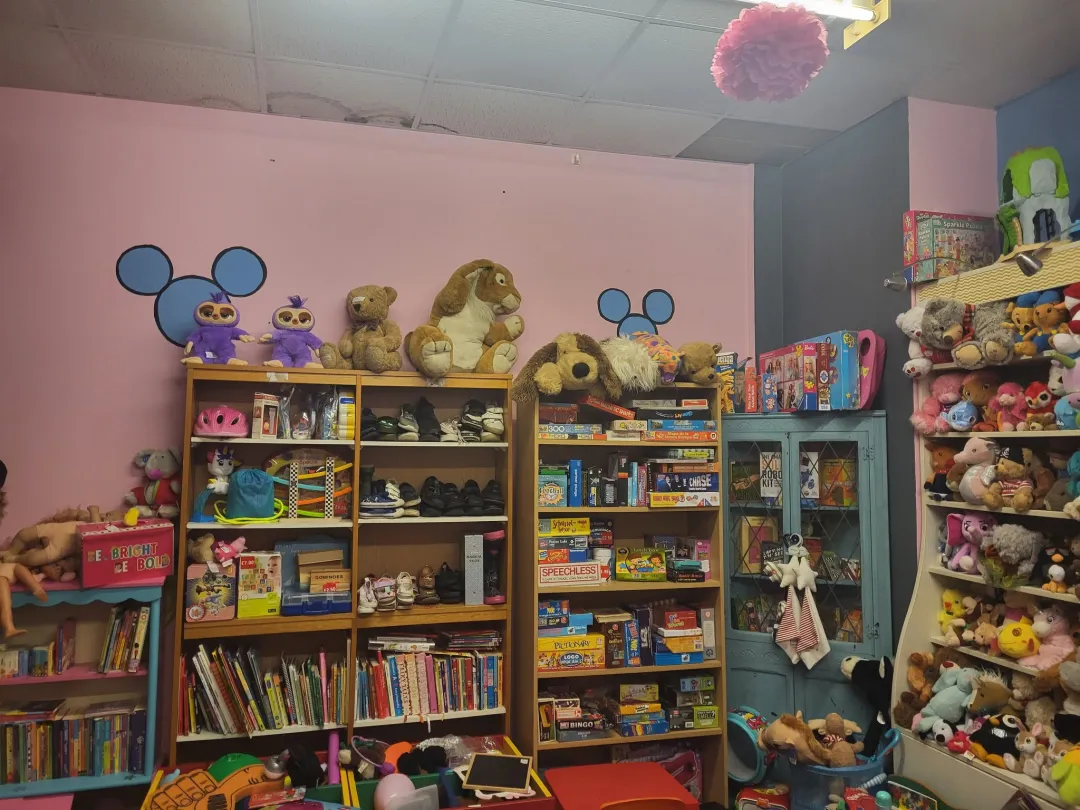 Photo from Jayne's Baby Bank (main page), 29 Jan 2025: BLACKWOOD & PONTYPOOL SUPERSTORES OPEN TODAY! Market day at Pontypool (indoor and out). SHOP 1 & 2 OPEN TODAY. ✅️✅ card and contactless paym
