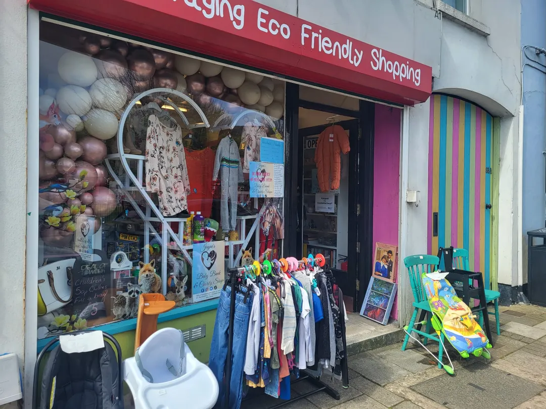 Photo from Jayne's Baby Bank (main page), 24 Apr 2024: Risca High Street is open untill 4pm Brynmawr 2PM and Pontypool open untill 4pm Blackwood open until 5pm Donation centre open 5pm- 9pm appro