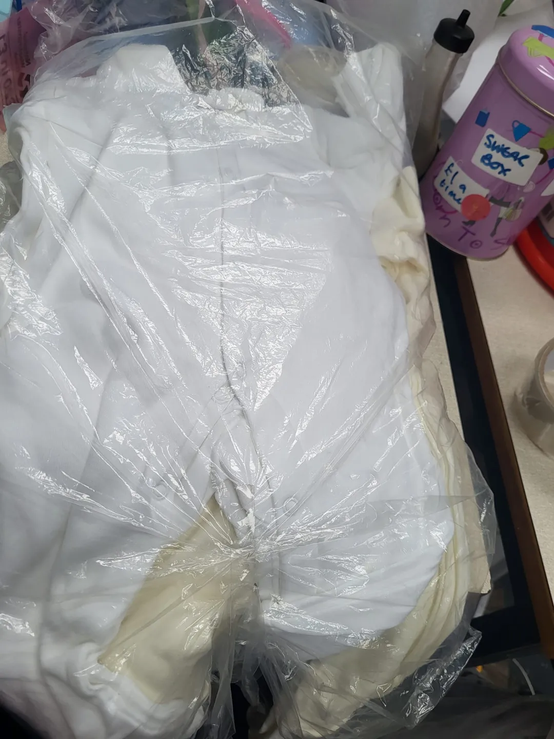 Photo from Jayne's Baby Bank (main page), 10 Jul 2024: Pack of 4 £15 please 2 cream 2 white 1 pack available Exempt from discount /new stock