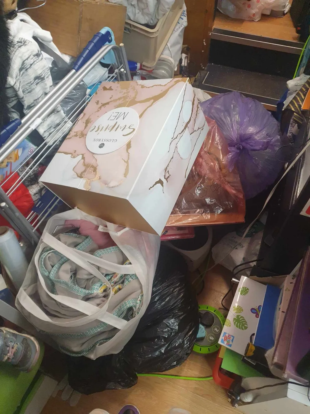 Photo from Jayne's Baby Bank (main page), 15 Apr 2025: Some or donations we have had in today ♻️❤️🌏🍼 thank you