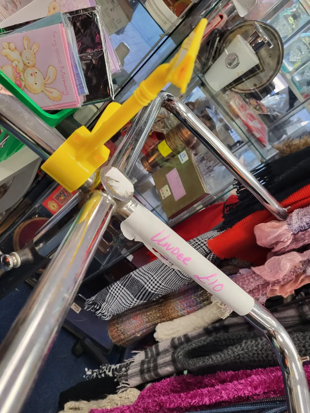 Photo from Jayne's Baby Bank (main page), 10 Oct 2024: Volunteers: lables 👎No hand written signs 👎Don't stick lables to things because we have to soak them off! 👎Don't take 1 items out of labled 