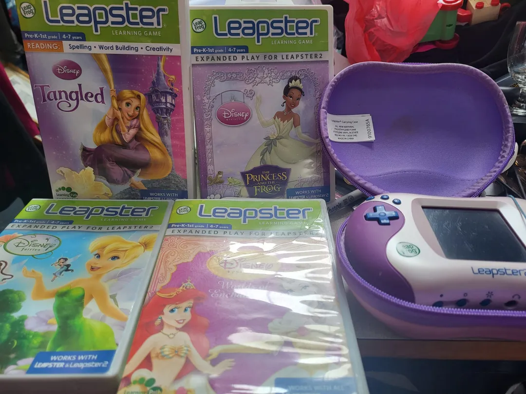 Photo from Jayne's Baby Bank (main page), 4 May 2024: Leapster 2 bundle £20 please Donation Centre