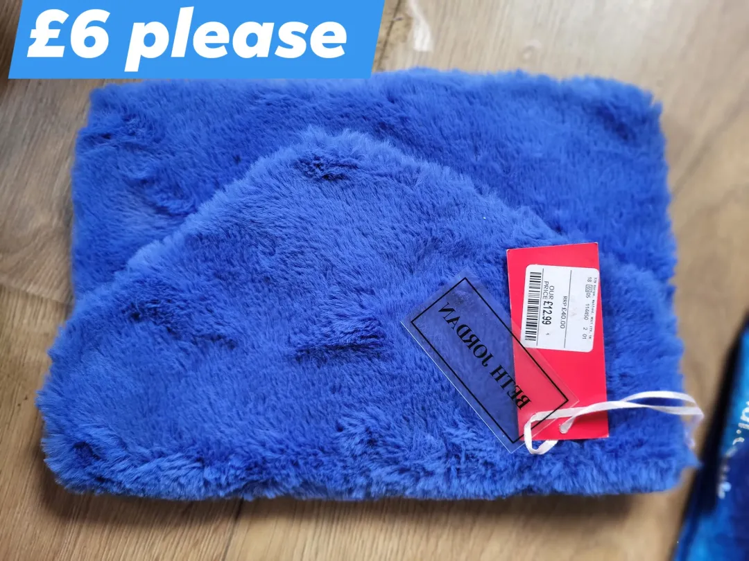 Photo from Jayne's Baby Bank (main page), 20 Jul 2025: All 18/20 size or bigger Selling some of my clothes which are too big for me to raise money for the Baby Bank. Please pay into the Baby Bank