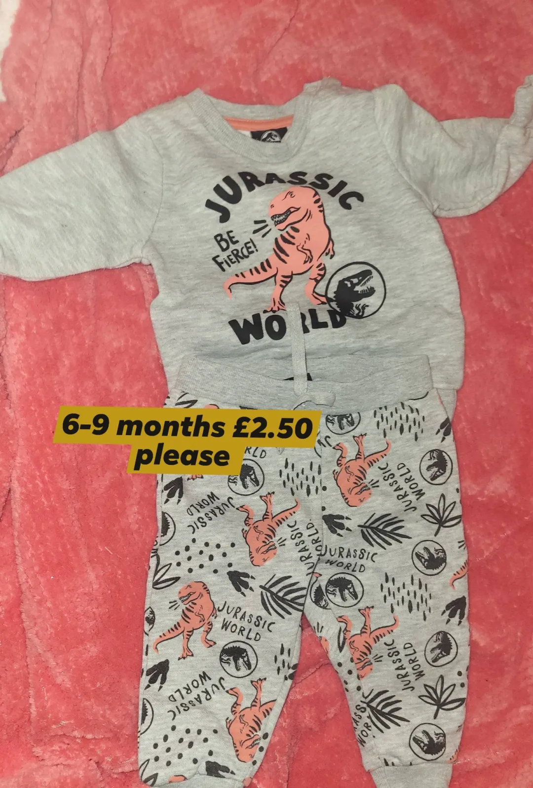 Photo from Jayne's Baby Bank (main page), 16 Dec 2025: Other nice items donates tonight available until the end of the week then they will go into storage . We can post for additional p&p No deli