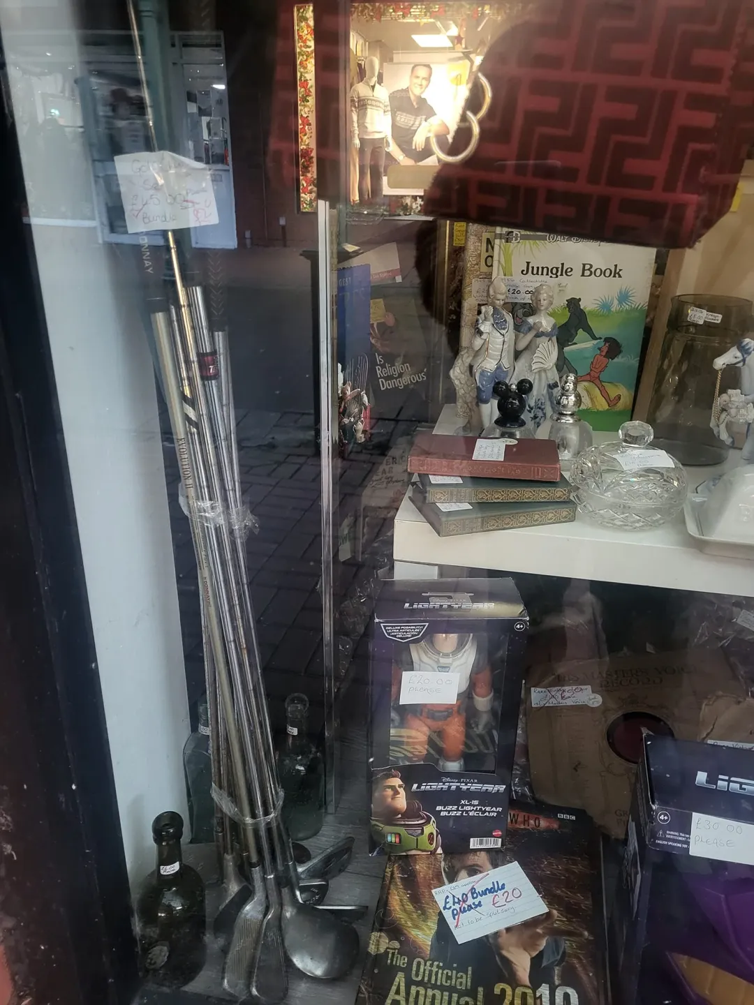 Photo from Jayne's Baby Bank (main page), 5 Dec 2024: Blackwood shop open Friday and Saturday 9 - 4 approx . We put all our designer and collectable and vintage items in Blackwood Shop. If you l