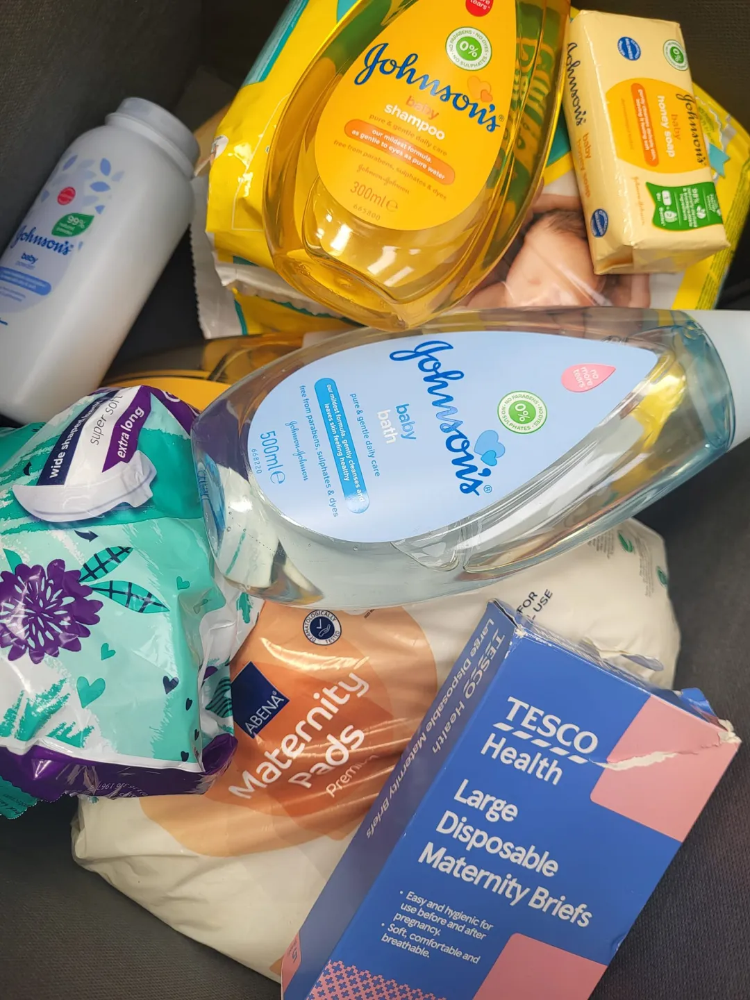 Photo from Jayne's Baby Bank (main page), 30 Jul 2024: Baby bank donation This is added to the 5 items or less FREE top up shop. 1 toiletry items be top up shop. Please remember the food bank and