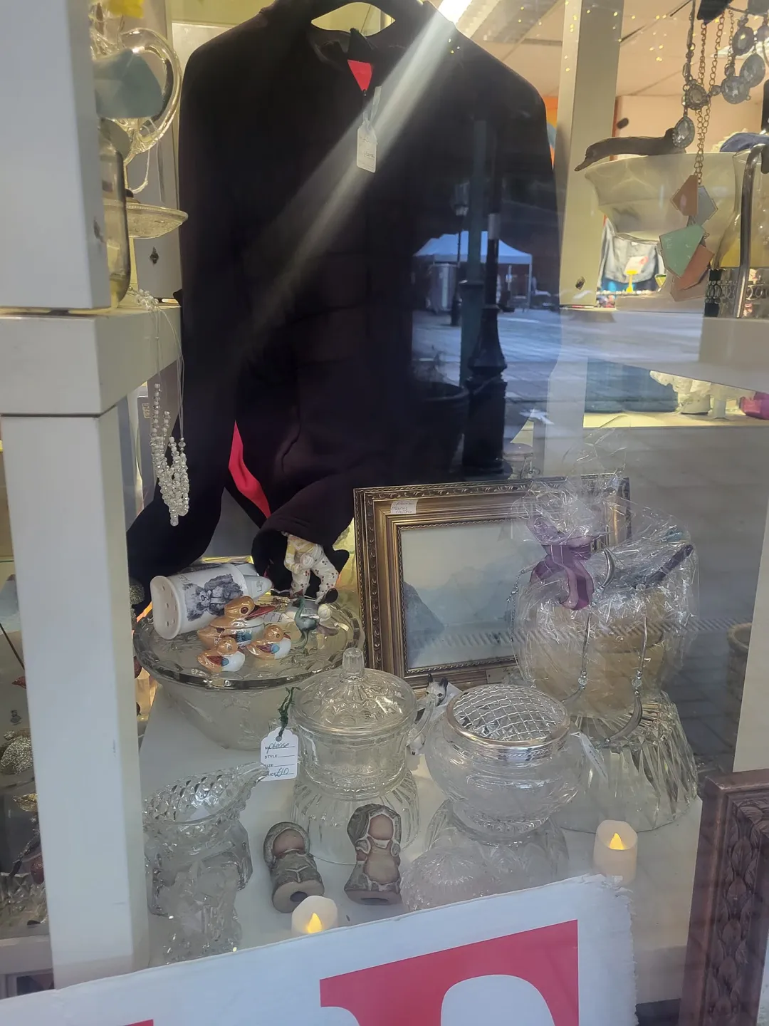 Photo from Jayne's Baby Bank (main page), 9 Dec 2024: 75% discount Blackwood shop tomorrow we can not hold items with or without payment. Card or contactless only we do not take cash payments.