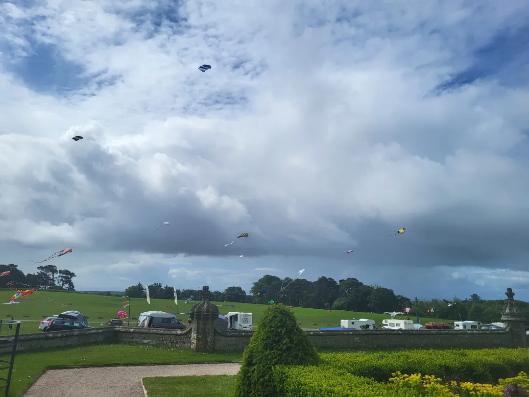 Photo from Jayne's Baby Bank (main page), 27 May 2024: Kiting with Roy & Helen