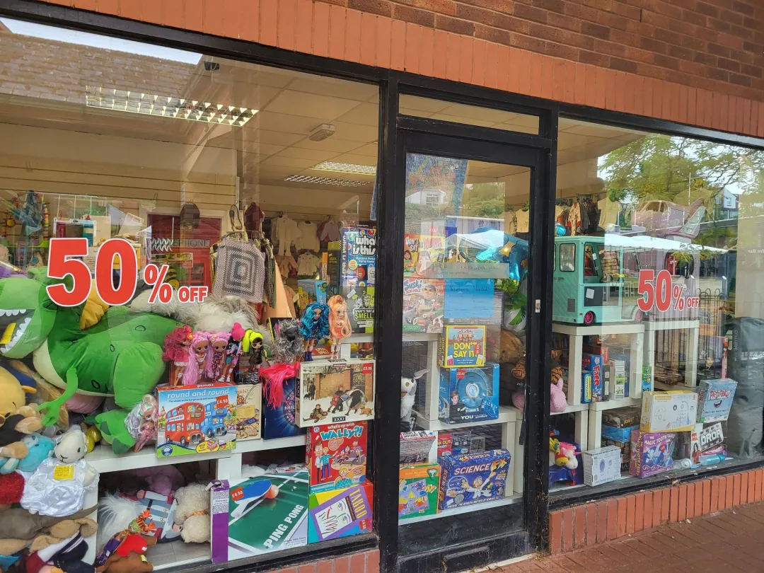 Photo from Jayne's Baby Bank (main page), 29 Jan 2025: BLACKWOOD & PONTYPOOL SUPERSTORES OPEN TODAY! Market day at Pontypool (indoor and out). SHOP 1 & 2 OPEN TODAY. ✅️✅ card and contactless paym