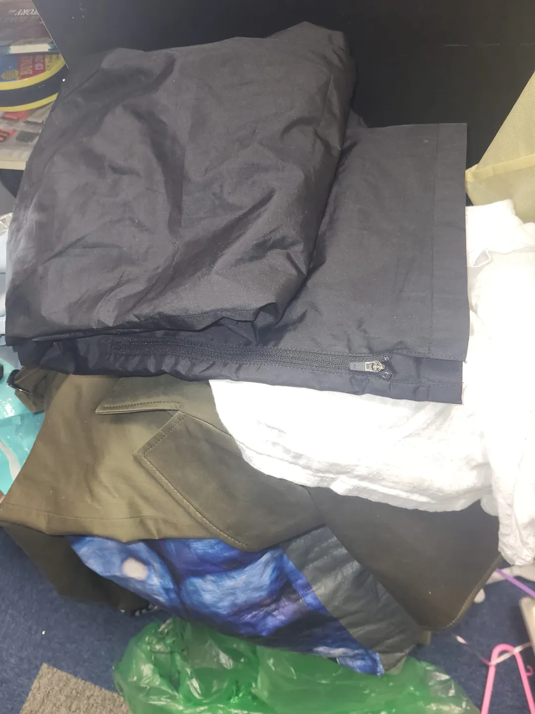 Photo from Jayne's Baby Bank (main page), 26 Mar 2024: Donations today!! Thank you Sammy Arnold for picking up for us and spying the kick stools!