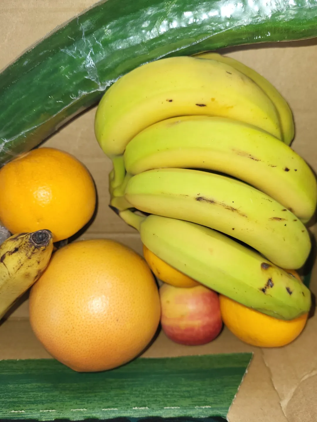 Photo from Jayne's Baby Bank (main page), 5 Aug 2024: Fruit and veg box s that went our today for FREE, not £5 a bag - for Free. Thank you to everyone who collected promptly.