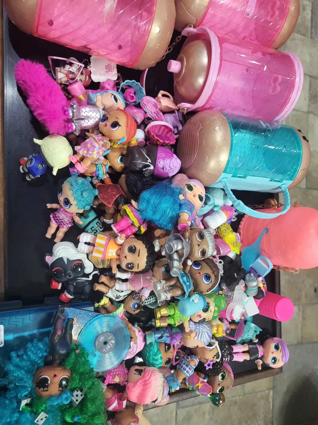 Photo from Jayne's Baby Bank (main page), 30 Nov 2025: Me and my mum are on the lol dolls tonight !!