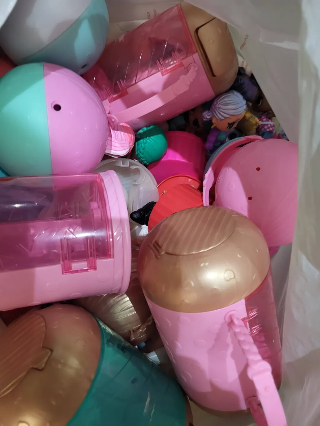 Photo from Jayne's Baby Bank (main page), 26 Nov 2025: My mum's on the bangles today and then lol dolls the weekend ready for Christmas