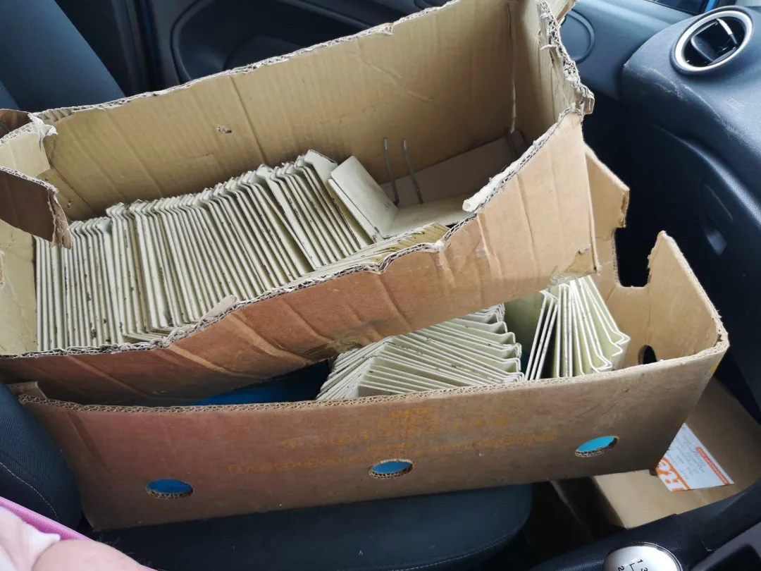 Photo from Jayne's Baby Bank (main page), 26 Mar 2024: Donations today!! Thank you Sammy Arnold for picking up for us and spying the kick stools!