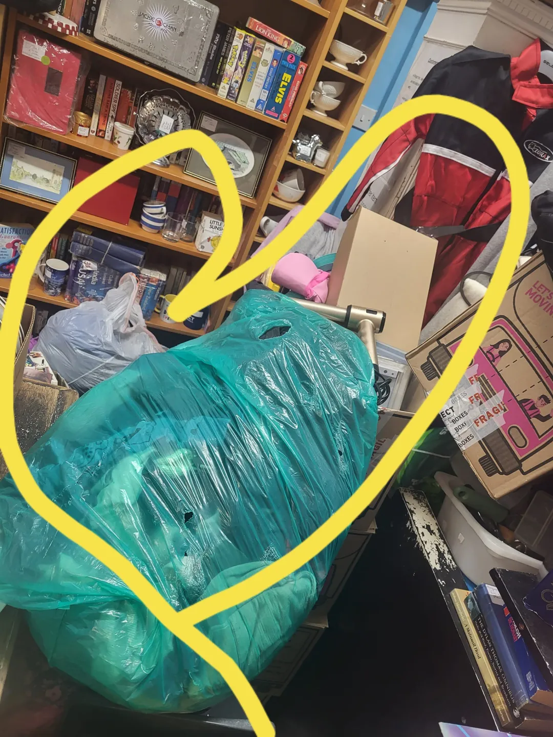 Photo from Jayne's Baby Bank (main page), 15 Aug 2025: I have another 10 bags of £1 shop clothes tomorrow! £1 each please 3 for £2 please Or fill a carrier bag £5 please Or fill 4 carrier bags fo