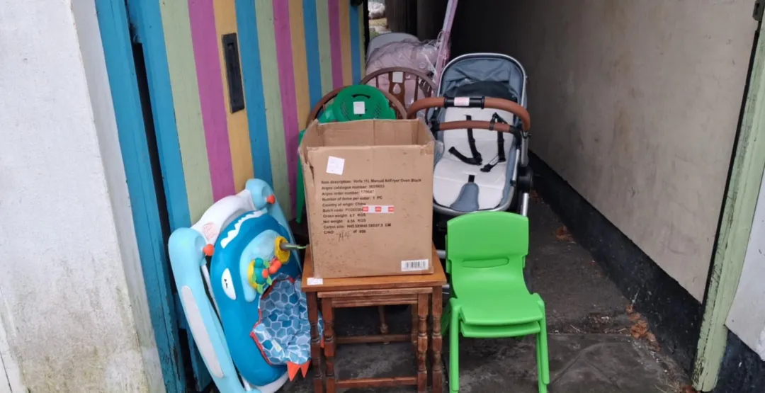 Photo from Jayne's Baby Bank (main page), 10 Nov 2025: RISCA ROO - pop in and see Dan I've told him to give you a deal. Free pumpkins - closing at 3pm ish - only open Monday and Friday this week 