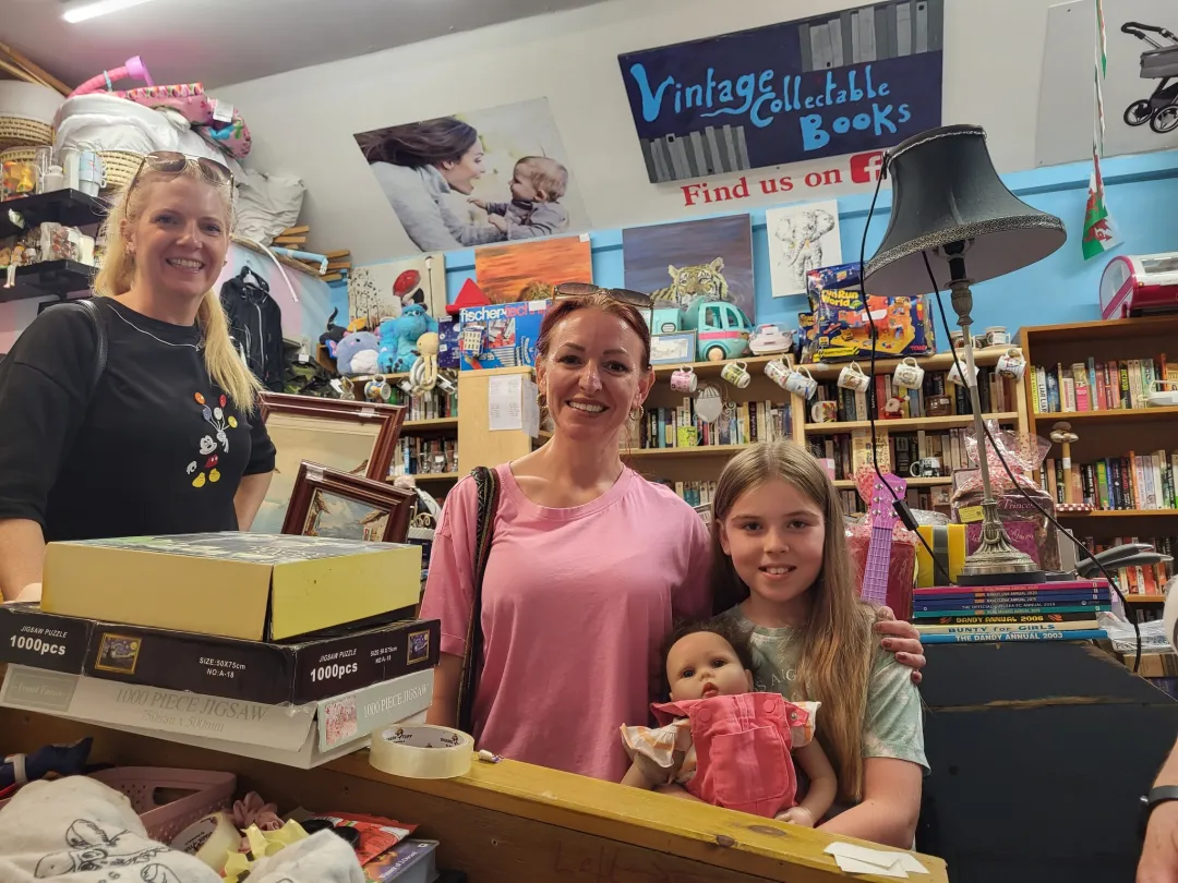 Photo from Jayne's Baby Bank (main page), 11 Aug 2025: Lovely reborn Mum from Essex came to visit us today! ❤️ 🍼♻️ thank you so much guys - lovey to meet you 😍🤩♻️