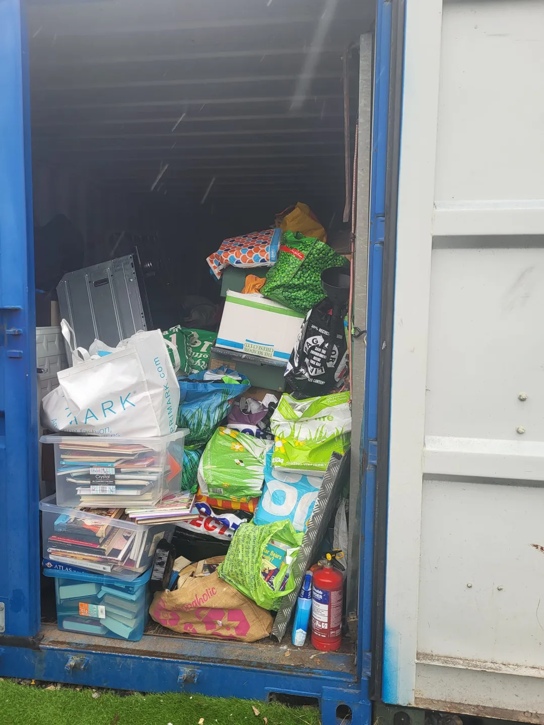 Photo from Jayne's Baby Bank (main page), 10 Sep 2024: Another brilliant donation ♻️🌎🍼❤️🤩