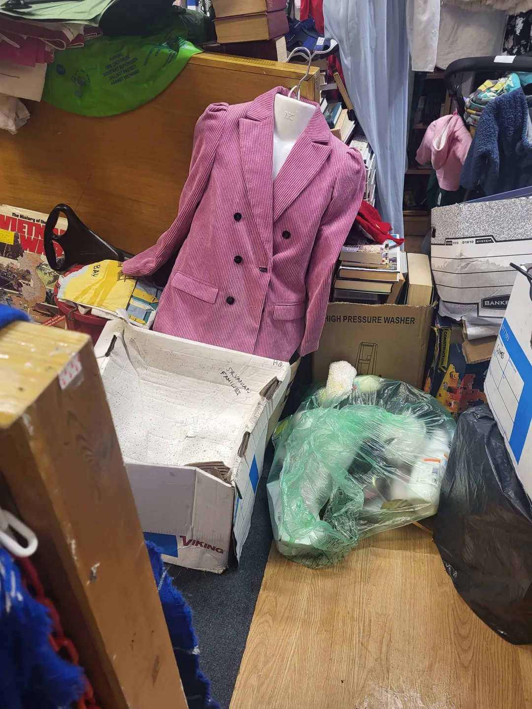 Photo from Jayne's Baby Bank (main page), 24 Nov 2024: Tons of donations ' thank you
