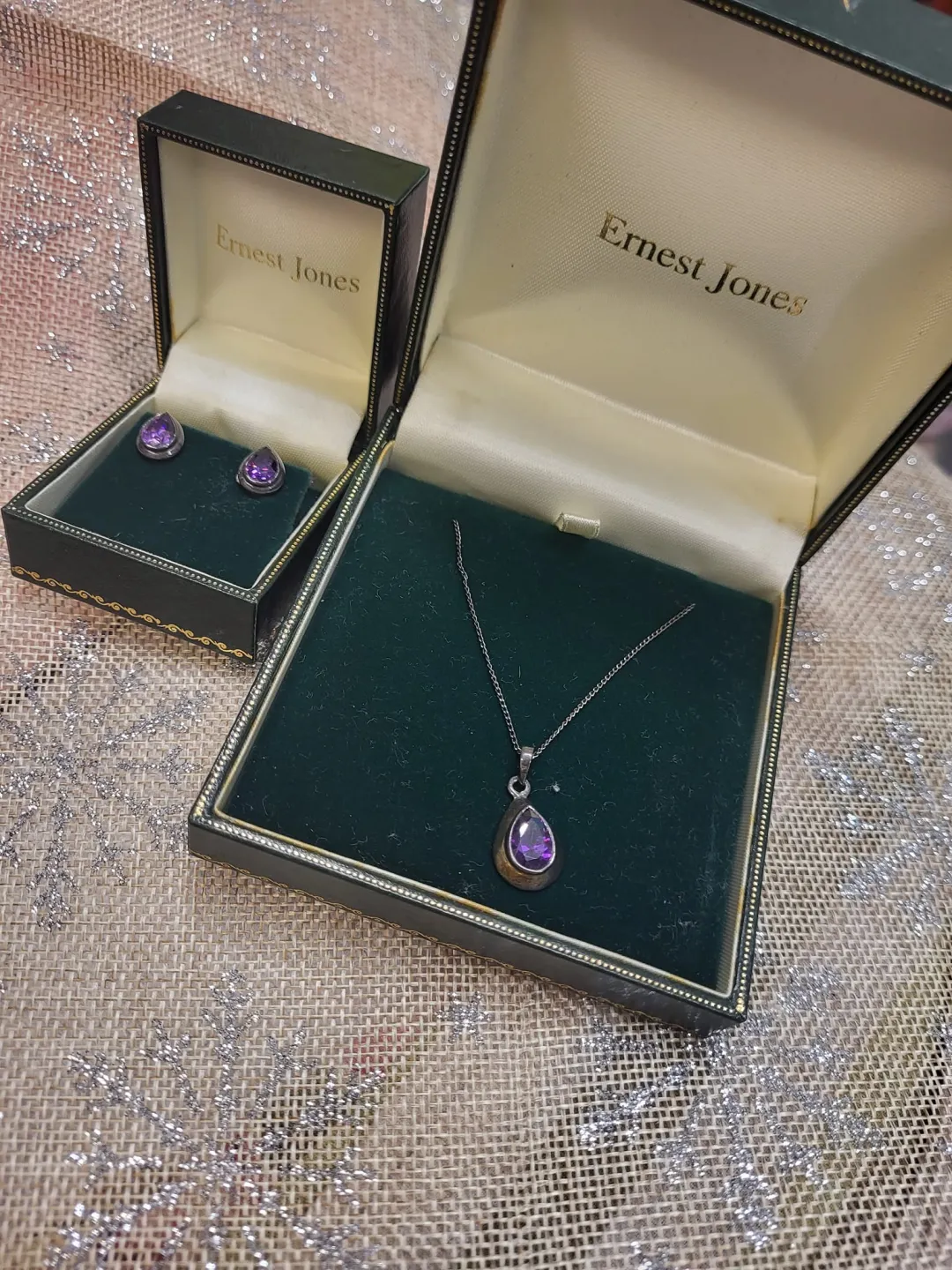 Photo from Jayne's Baby Bank (main page), 8 Oct 2024: This has been donated . Raffle £1 per number pay on the sumup barcode please. Let me know when you are ready to pay and i can check its gone