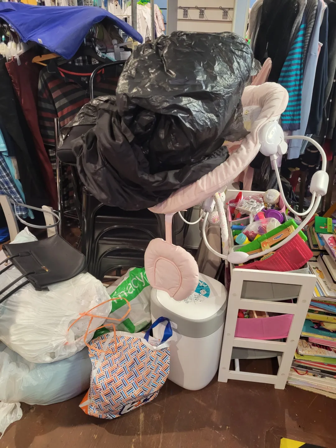 Photo from Jayne's Baby Bank (main page), 13 Jan 2025: Donations and toiletries for our food bank - thank you ♻️❤️🌍🍼🤱☃️