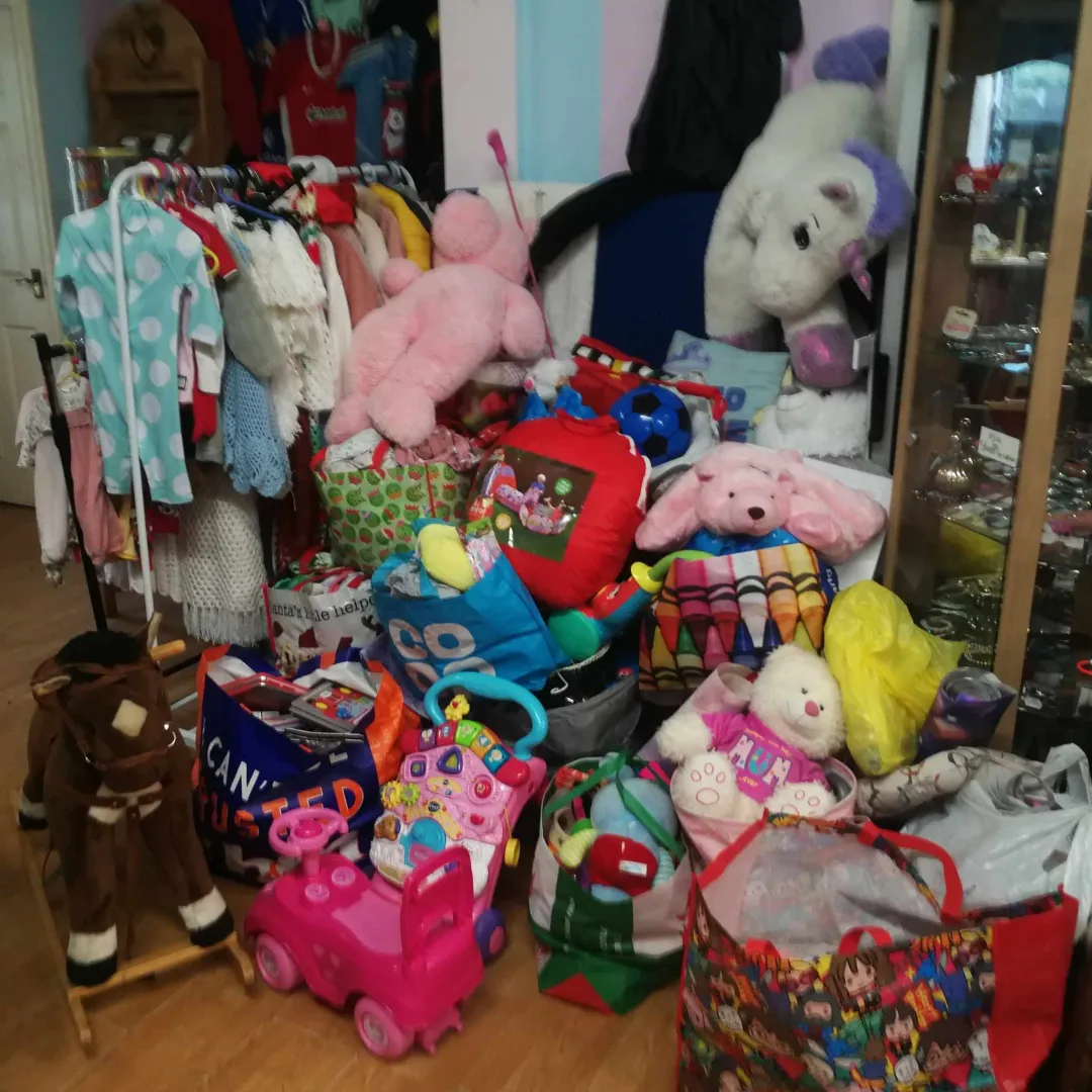 Photo from Jayne's Baby Bank (main page), 26 Mar 2024: Donations today!! Thank you Sammy Arnold for picking up for us and spying the kick stools!