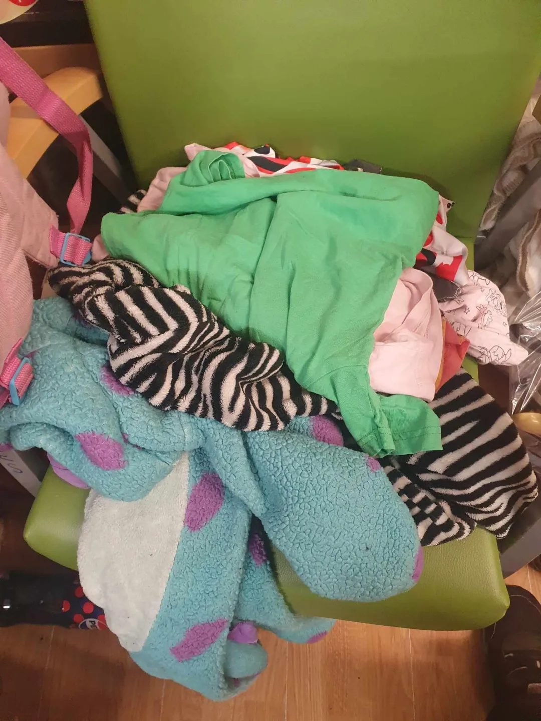 Photo from Jayne's Baby Bank (main page), 10 Oct 2024: Donations Pontypool - still wading through Blackwoods 🤣😍♻️🌎🍼 thank you everyone