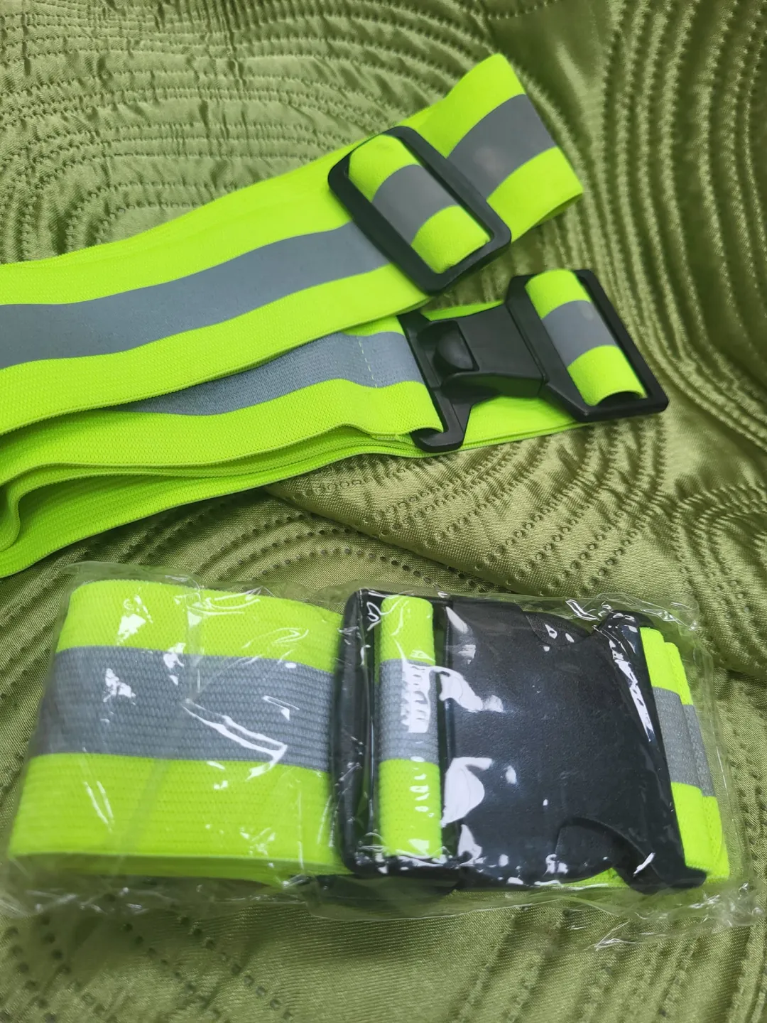 Photo from Jayne's Baby Bank (main page), 31 May 2024: Adjustable reflective running belts £5 set please Excluded from discounts
