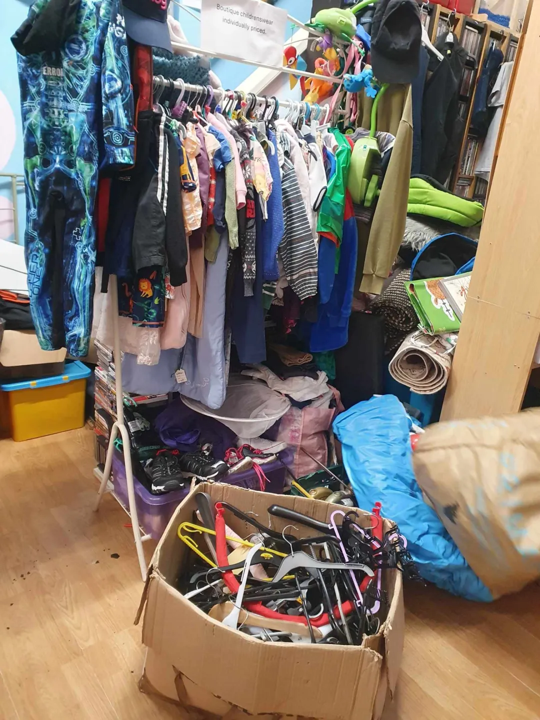 Photo from Jayne's Baby Bank (main page), 12 Mar 2025: Thank you to the volunteers- I've been in bed for 2 days I'll and a pain in the stomach. Thank for all their hardwork Blackwood and Pontypoo