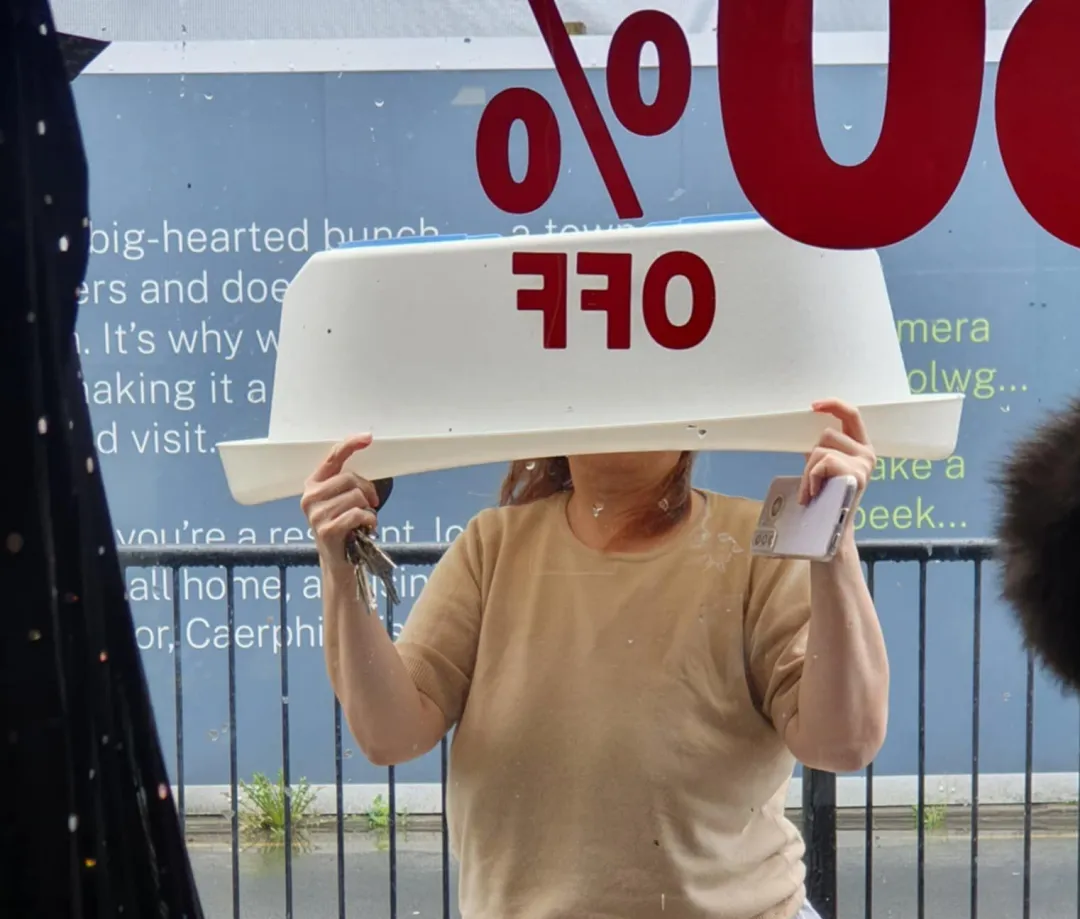Photo from Jayne's Baby Bank (main page), 3 Sep 2025: My new disguise 🥸 to hide from my Temu Stalker ! 🤣🤣🤣