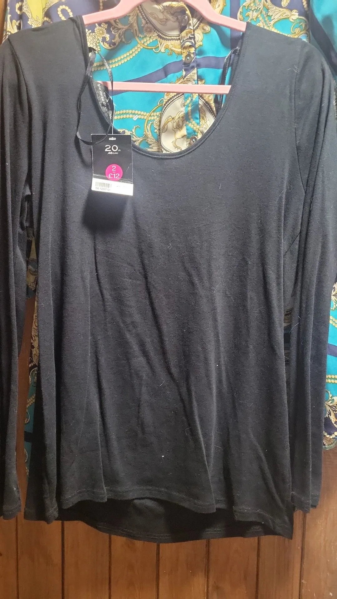 Photo from Jayne's Baby Bank (main page), 23 Nov 2025: Size 20 £3 please