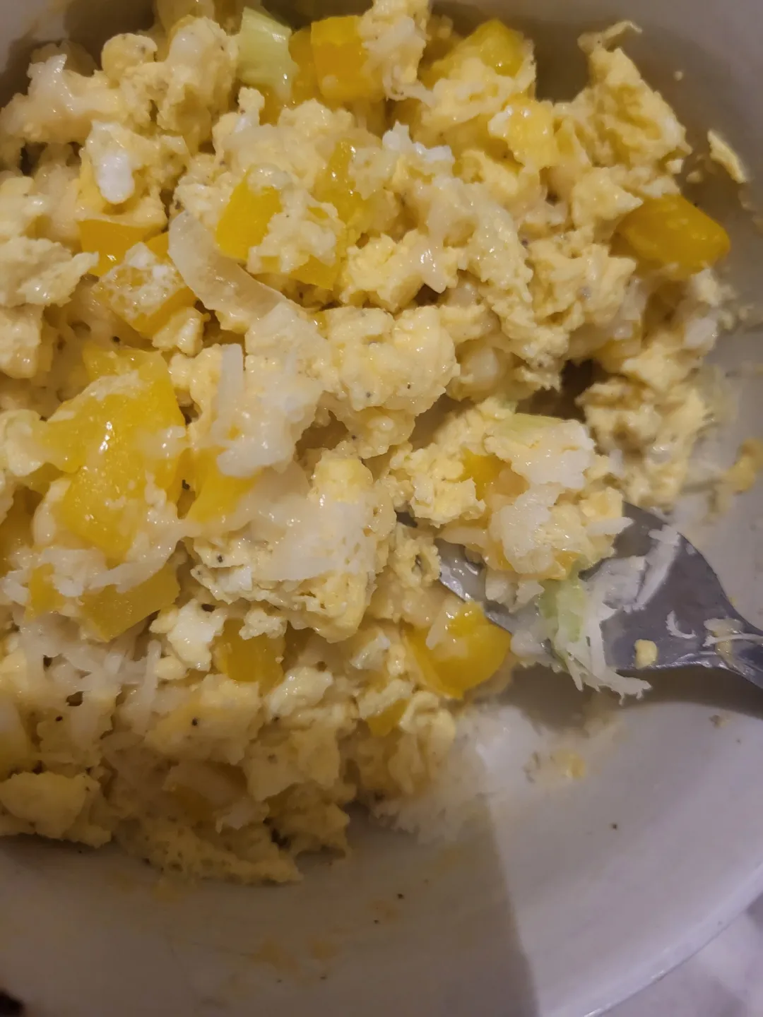 Photo from Jayne's Baby Bank (main page), 29 Oct 2025: Tonight we have scrambled eggs , pepper and spring onion from the church foodbank that we surply to them, grated cheese that was shop bought