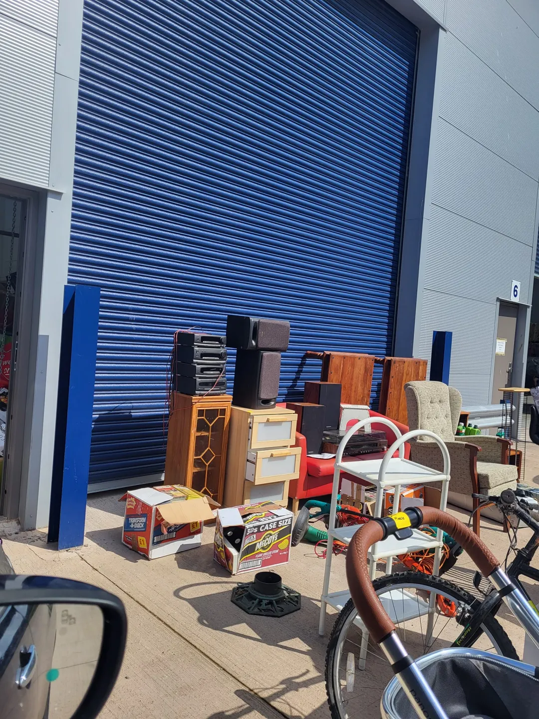 Photo from Jayne's Baby Bank (main page), 20 Aug 2024: No access inside today guys due to us having donations to sort. There is a no entry to public sign on the door . Thank you